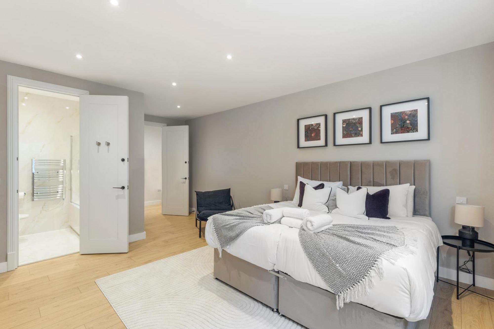Luxurious 2br Sleeps 6 Hotel-style Comfort The Oak * London