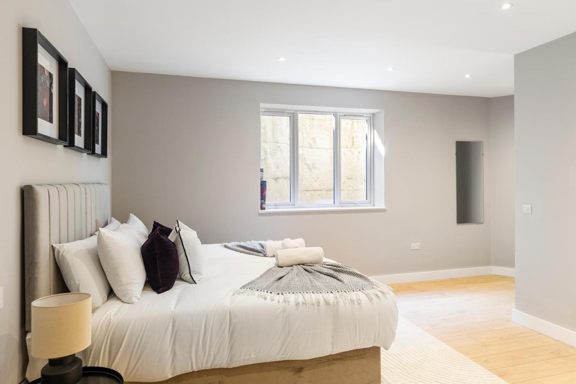 Luxurious 2br Sleeps 6 Hotel-style Comfort The Oak * London